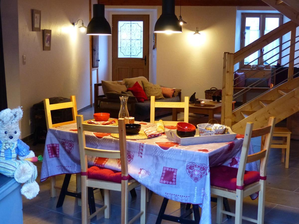 Gite De L'Amistat Val-de-Sos Kültér fotó